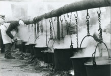 La fagiolata di Castiglione Il fumo dei paioli annuncia la festa, le “caudere” sono 62 e vengono distribuite oltre 7200 porzioni