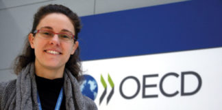 Da Parigi spiega agli europei i rebus della Finanza Chiara Monticone analista OCSE