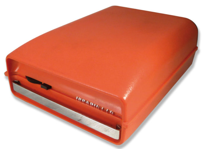 L’allegria colorata dei mangiadischi Il mangiadischi, uno dei primi dispositivi portatili per ascolare musica