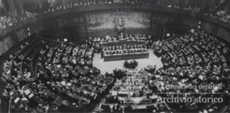 L’Astigiano elesse sei padri costituenti La prima seduta dell’Assemblea Costituente convocata il 25 giugno 1946. Alla presidenza fu eletto il socialista Giuseppe Saragat Foto Archivio Storico Camera dei Deputati