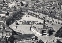 Per noi ragazzi Piazza Alfieri era il mondo Una cartolina di piazza Alfieri subito dopo la seconda guerra mondiale, quando non c’era più l’Alla, demolita nel 1935, e non ancora il palazzo della Provincia, sorto nel 1961