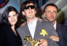 Accadde nel primo trimestre 2004-1914 Aleandro Baldi, al centro, vincitore del Festival di Sanremo 1994 con Giorgio Faletti, secondo, e Laura Pausini, terza.