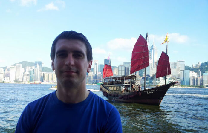 Dalla “nera” di provincia al giornalismo finanziario di Hong Kong