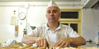 Da tre generazioni fanno cantare il forno a San Damiano