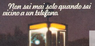 Il mondo racchiuso nel metro quadrato della cabina telefonica