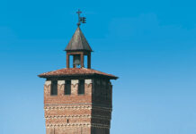 Quei 199 gradini che fanno salire nel cielo di Asti