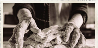 Mamma Maria, nove figli e le mani in pasta