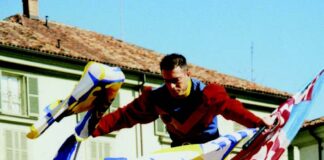 Noi, i ragazzi delle bandiere