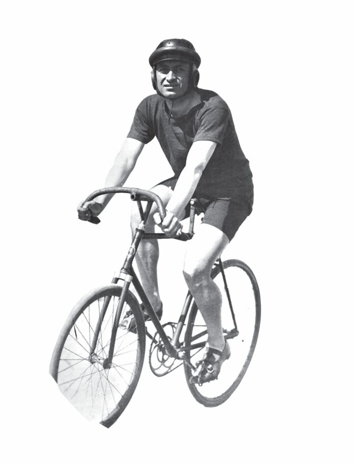 Cuore, polmoni, gambe. Corre la Leggenda del Diavolo Rosso