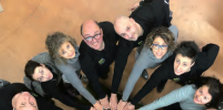 Un mondo di molle dove rimbalzano idee e voglia di fare