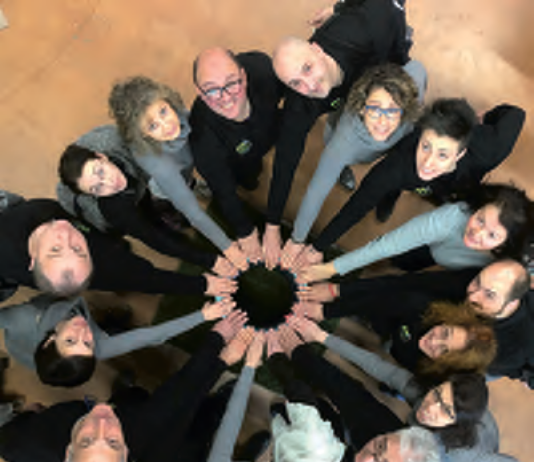 Un mondo di molle dove rimbalzano idee e voglia di fare