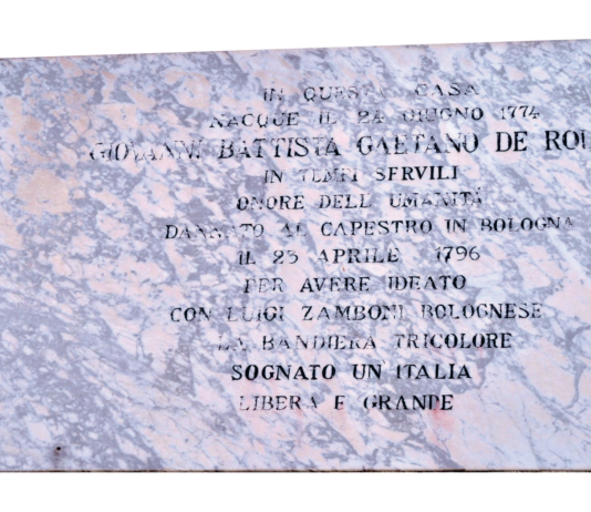 La coccarda del De Rolandis ispirò il Tricolore