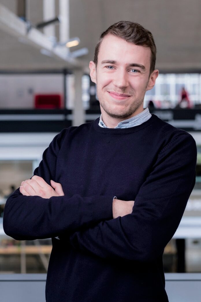 Progetta il villaggio su Marte e sogna di fare lโastronauta